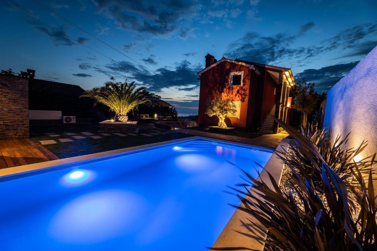 Villa Sunset Pool & Spa Apartments Zgornje Skofije Exterior photo